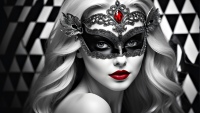 Женщина в маске